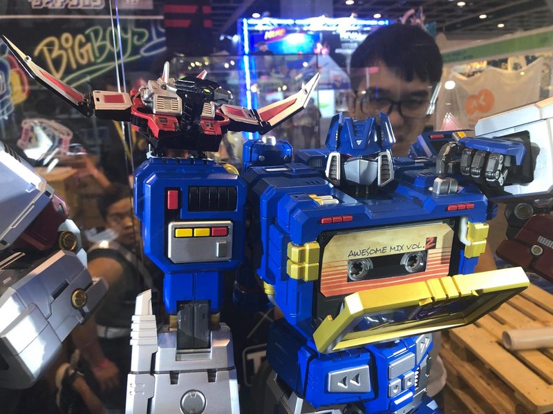 ACG 2018   Toys Alliance MAS 03 Soundwave Full Color Testshot Photos 07 (7 of 15)